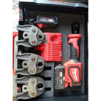 米沃奇二手中古18v熱水管壓接機