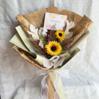【OSTARA FLORIST 奧斯塔拉花藝】向陽新生乾燥向日葵花束(永生花、乾燥花、向日葵、畢業、生日、榮升)