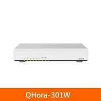 QNAP 威聯通 QHora-301W 新世代Wi-Fi 6 雙10GbE SD-WAN 路由器