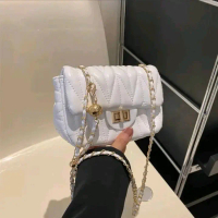 Sling Bag Rantai Wanita 7160 Tas slempang wanita