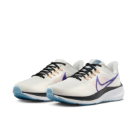 【NIKE 耐吉】慢跑鞋 女鞋 運動鞋 緩震 小飛馬 WMNS AIR ZOOM PEGASUS 39 米白 DH4072-006