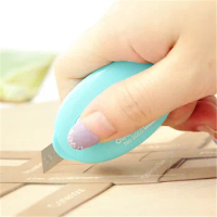 Deli Mini Retractable Utility Knife Pocket Keychain Paper Box Cutter Letter Opener School Office Supply Stationery Outdoor Tool