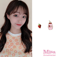 【MISA】韓國設計S925銀針不對稱趣味可愛小草莓牛奶耳釘