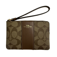 COACH 經典老花皮革款單層手拿包(焦糖棕) [大買家]