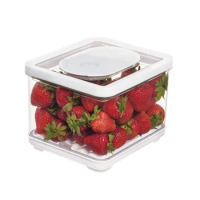 iDesign Plastic Produce Storage Tupperware Bin, 6.5 in x 5.5 in x 7.5 in, up to 2.88 L, Clear, Small