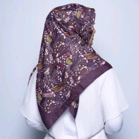 Elzatta Scarf Kaila Khaira
