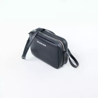 BALENCIAGA Tas BALENCIAGA TEXT WHITE BLACK SHOULDER BAG 100% ORIGINAL