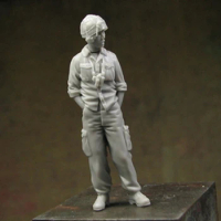 1/35 Scale Unpainted Resin Figure British pilot collection figure
