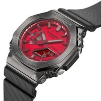 【CASIO 卡西歐】G-SHOCK 時尚經典八角型 金屬錶殼雙顯錶(GM-2100B-4A)