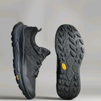 Sepatu Hoka Transport Black Trail Running