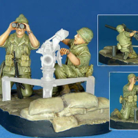 1/35 Scale Unpainted Resin Figure Garage Kit 2 Figures With Accessories