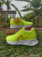 SEPATU ORTUSEIGHT LARI RUNNING PRIA KASUAL