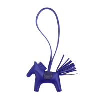 【Hermes 愛馬仕】Touch Rodeo鱷魚拼接小羊皮手工馬兒吊飾(小/藍)