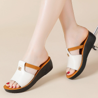 รองเท้าแตะหนังแท้รองเท้าผู้หญิงสวมใส่ด้านนอก 2023 รองเท้าแตะโบว์ส้นเตารีดแบบใหม่สำหรับฤดูร้อน