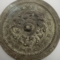 Collect ancient bronze mirrors from the Western Han Dynasty, copper coated animal mirrors, Sanskrit ancient texts,