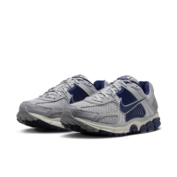 【NIKE 耐吉】ZOOM VOMERO 5 復古 男款 灰藍色 運動鞋 休閒鞋(FB9149-003)