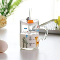 吸管運動水杯 兒童牛奶杯帶刻度家用早餐杯寶寶喝奶杯沖奶粉專用杯玻璃杯量