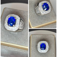 Natural blue sapphire / ceylon royal blue