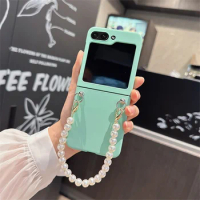 Luxury Korea Pearl Bracelet Chain Phone Case for Samsung Z Flip 6 Z Flip5 Z Flip 4 Zflip3 Shockproof Back Solid Color Cover Capa