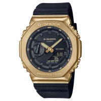 【CASIO 卡西歐】G-SHOCK 農家橡樹 八角金屬殼 200米防水 運動雙顯錶 黑/金(GM-2100G-1A9)