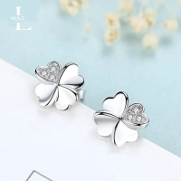 LMAC Lucky Cloverต่างหูเงินบริสุทธิ์ S999 โคลเวอร์สี่แฉก สวย น่ารัก ของขวัญ คําแนะนําผลิตภัณฑ์ใหม่ขอ