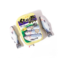 【日本 Kashima】沙丁魚罐頭寵物玩具(響紙 啾啾聲 藏食設計 潔牙 耐咬)