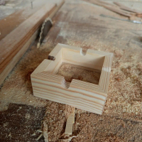 Asbak kayu jati belanda, Asbak kayu Dengan Alas Kaca