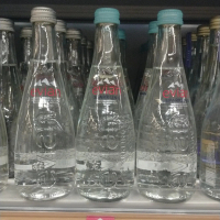 Evian mineral water 1 dus isi 20x330ml botol glass air minum kemasan