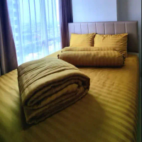Sprei Microtencel Set, tinggi 40cm