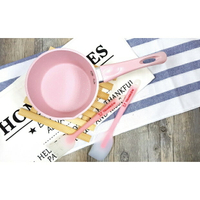 三箭牌 特厚加底牛奶鍋14cm 可用於電磁爐瓦斯煮牛奶煮糖漿熔奶油導熱性能快速表面不沾塗層易清洗(伊凡卡百貨)