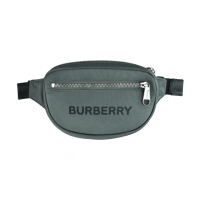 【BURBERRY 巴寶莉】BURBERRY黑字LOGO尼龍拉鍊胸腰兩用包(灰)