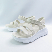 Skechers 111126NAT Max Cushioning AURA 水鞋 女健走涼拖鞋 厚底 涼鞋 自然色