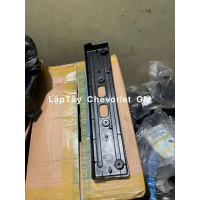 giá bắt biển số cruze Lacetti CDX/SE 2016- 2022 GM 94532688 Chính hãng