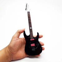 Miniatur Gitar KoRn Brian “Head” Welch Ibanez Black 7 Senar Rock