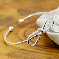 現貨+預購 925純銀手環手鐲-光面蝴蝶結開口細版情人節生日禮物女飾品73na99【獨家進口】【米蘭精品】