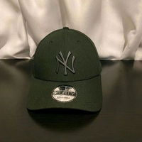 New Era NY Yankees Cap 9Forty Black Metal Logo