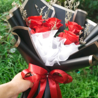Bucket bunga lamaran atau untuk hadiah ..
