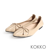 KOKKO法式優雅尖頭蝴蝶結綿羊皮芭蕾舞平底鞋裸膚色