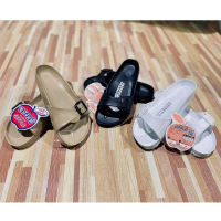 Red Apple 1 สาย BG2561 ดำ ขาว #1ในไทย รองเท้าแตะแบบสวม เบา Unisex Vintage Sandals Shoes รองเท้าแตะ เ