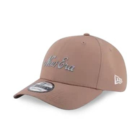 New Era Men Sportswear Cap 9Forty Tpu Badge Topi Pria [14700963] OSFM Khaki