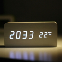 LED靜音電子鐘創意床頭鐘客廳桌面夜光數字現代北歐時鐘學生鬧鐘