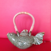 Tea Pot (Teko Teh) Keramik Ikan Koi Simbol Lucky