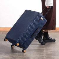 【ACE BAGS＆LUGGAGE】28吋 Ours HaNT針對女性設計的斜紋行李箱(多色可選 06754)