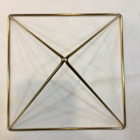 琉璃光 金字塔 中 底座 18×18cm