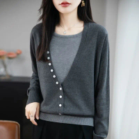 Authentic Clearance Wool Sweater Fake Two-Piece Patchwork Knitted Sweater Autumn Winter New High-End