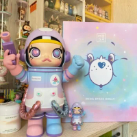 Original MOLLY MEGA SPACE 400% Collection MOLLY Action Figure Art Toy Limited Edition Home Decoration Vintage Classical Ornament