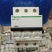 mcb schneider iC60N 3P 25A 6KA A9F74325