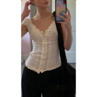 Hannie-เสื้อครอปแขนสั้นคอวีแฟชั่นสตรี