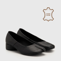 Adorable Projects - Calista Kitten Heels Genuine Leather Black - Sepatu Wanita