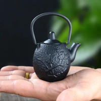 Hot sale Cast iron pot uncoated iron teapot southern Japan, Japanese Peony mini iron kettle pot 35ml